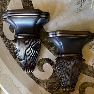 Three Hands Wall Accent Shelf Set/2